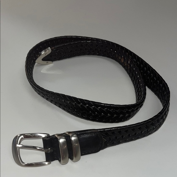 Men's Black Braided Leather Belt size 32” inches, preowned no label. - Picture 1 of 10